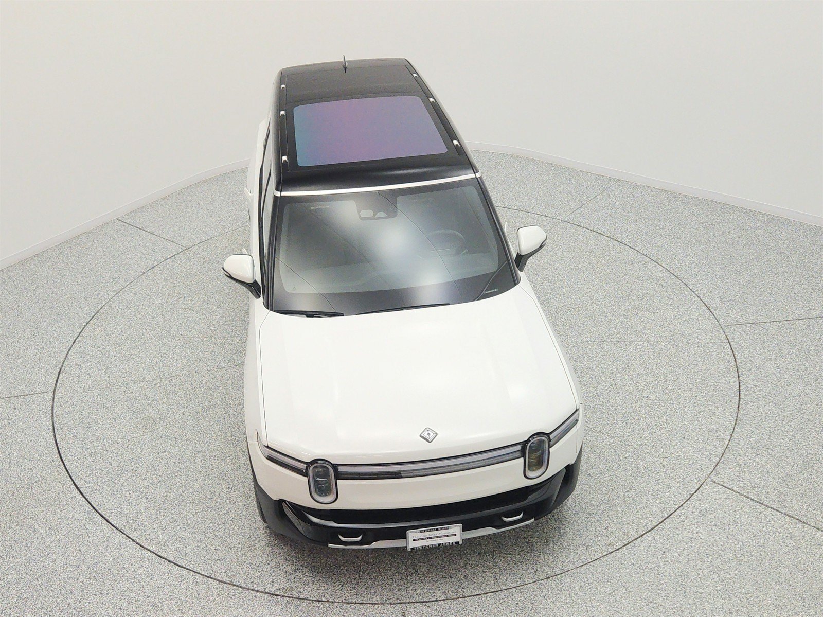 Used 2025 Rivian R1S Adventure AWD/4WD image 23