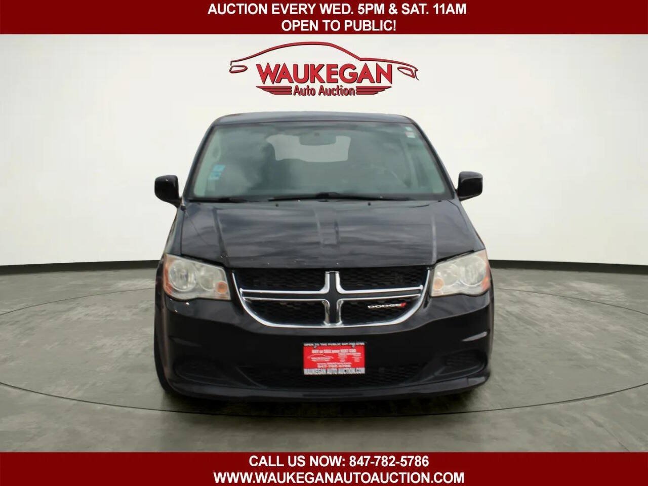 Used 2014 Dodge Grand Caravan SE FWD image 2