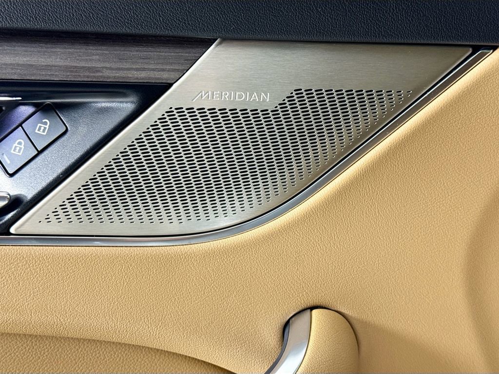 Used 2021 Jaguar F-PACE S image 22