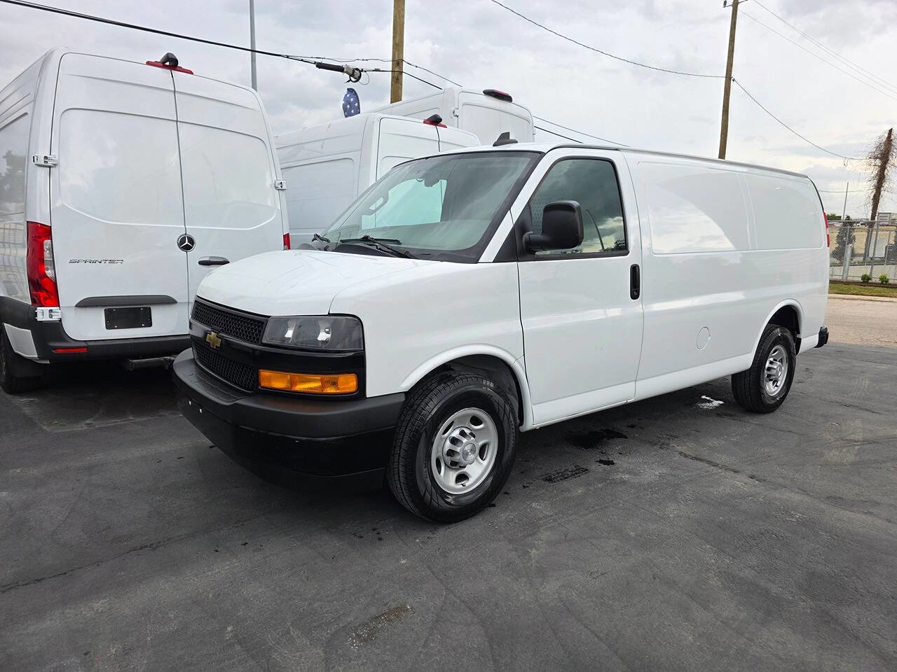 Used 2020 Chevrolet Express 2500 w/ Safety Package image 29