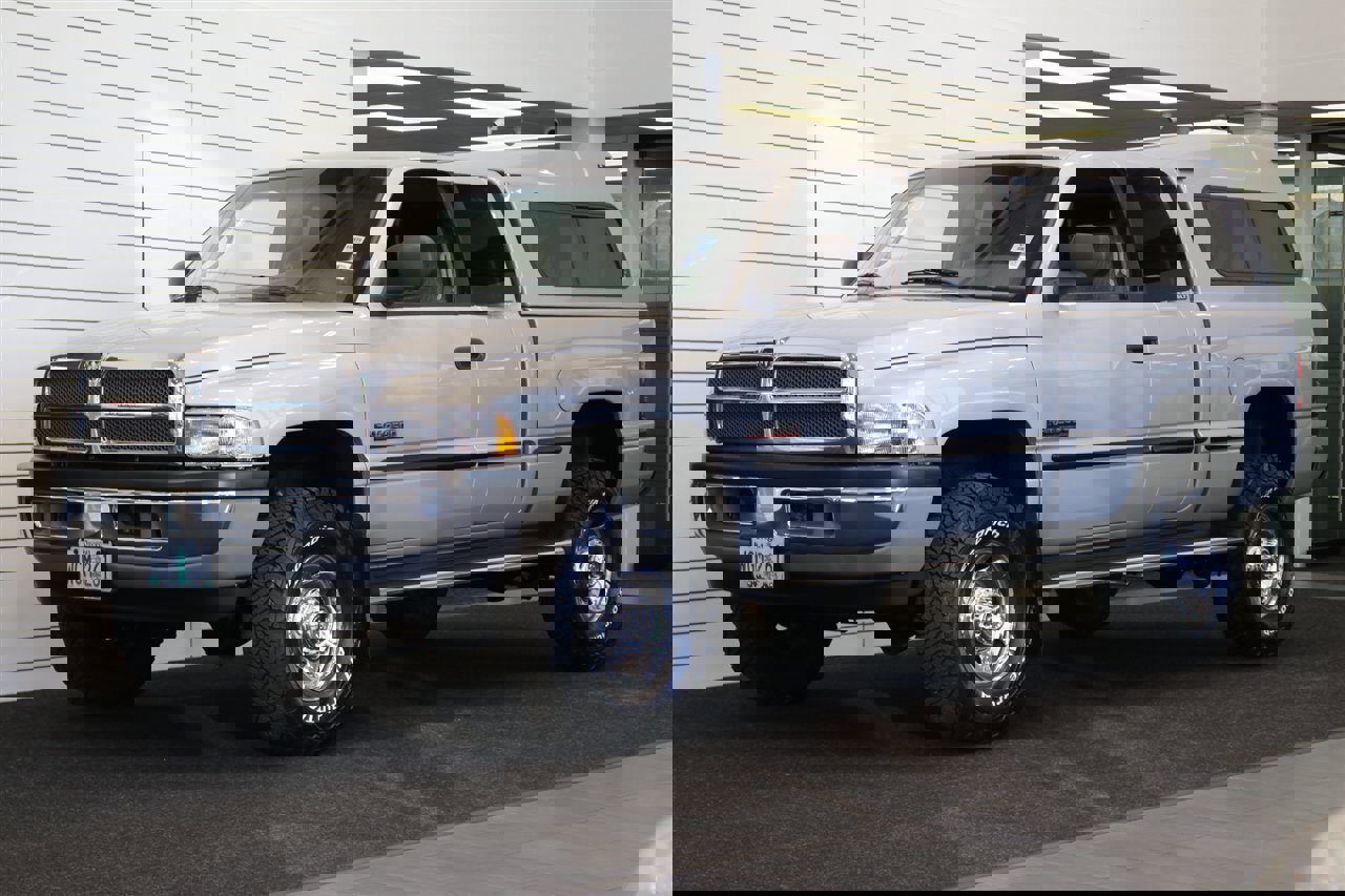 Used 1998 Dodge Ram 2500 Truck 4x4 Quad Cab image 3