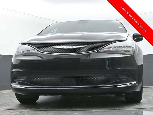 New 2026 Chrysler Voyager LX image 36