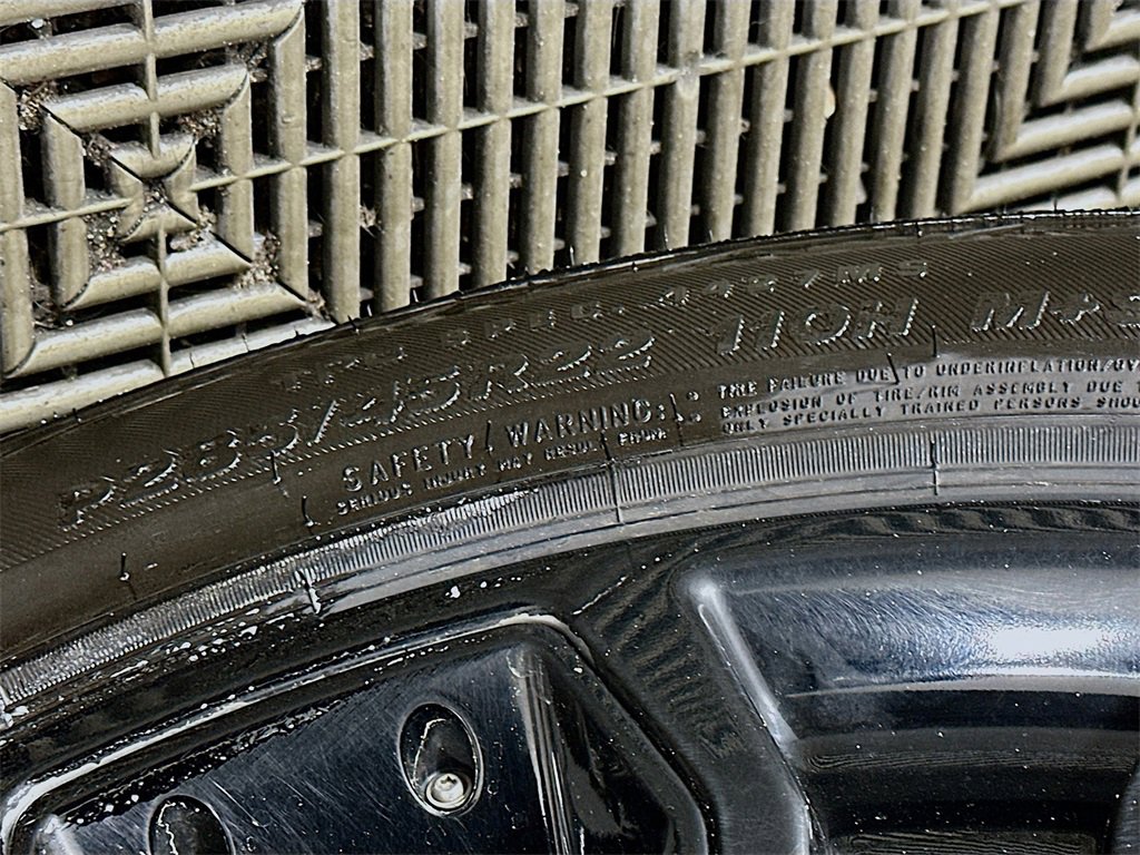 Used 2018 GMC Yukon XL Denali w/ Enhanced Security Package image 34