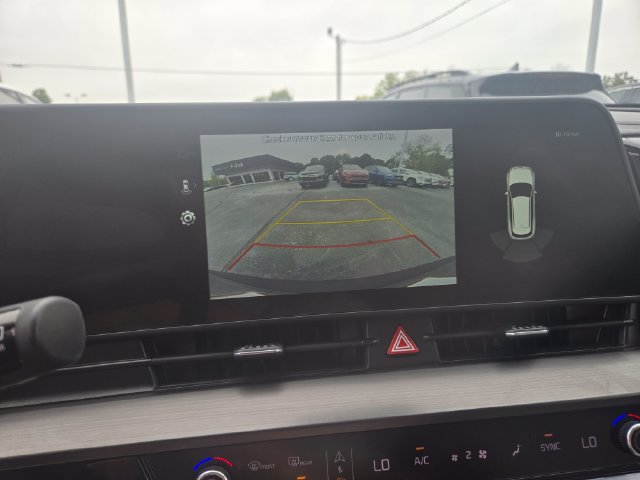 Used 2024 Kia Sportage EX FWD image 12