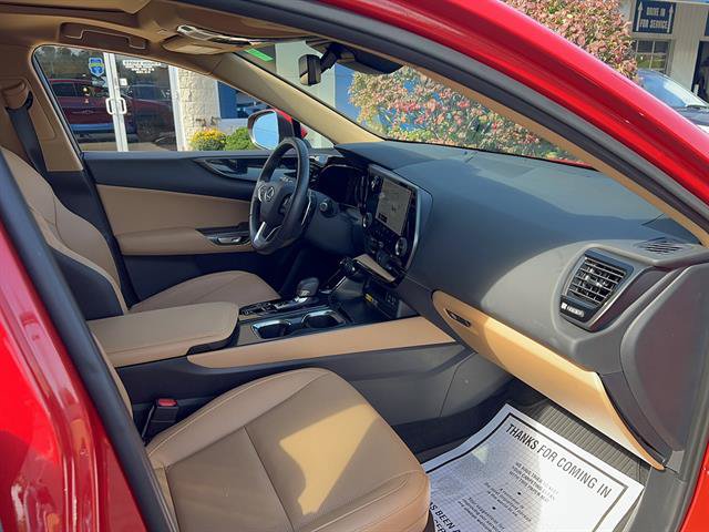 Used 2025 Lexus NX 350h AWD w/ Accessory Package (2T) image 15