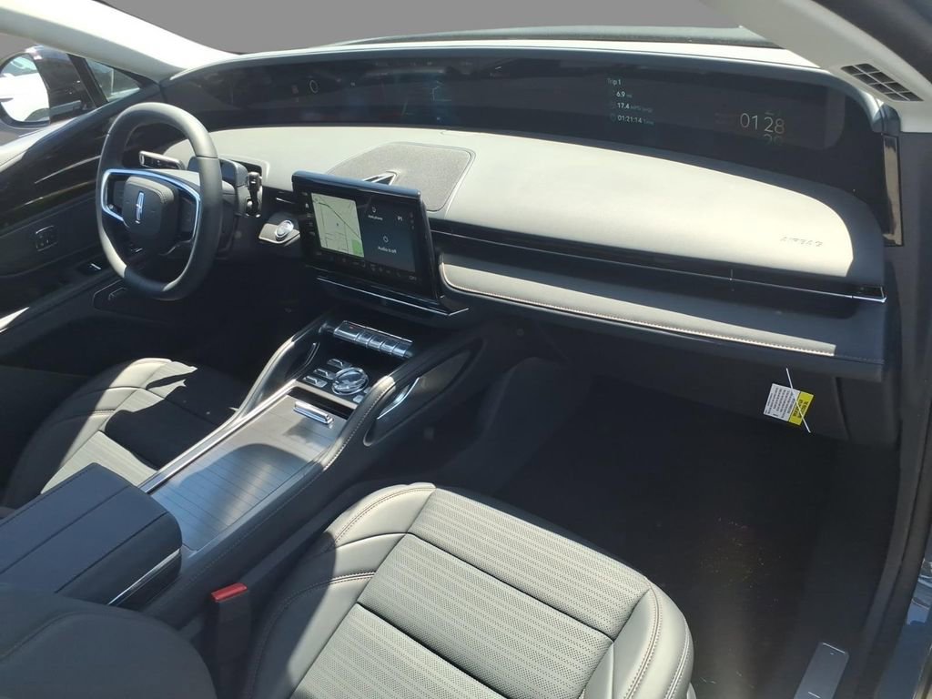 New 2026 Lincoln Nautilus Reserve image 12