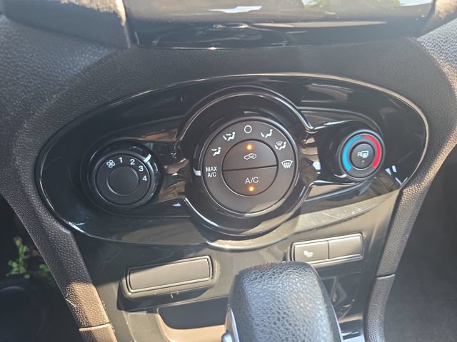 Used 2014 Ford Fiesta SE w/ Equipment Group 201A FWD image 20