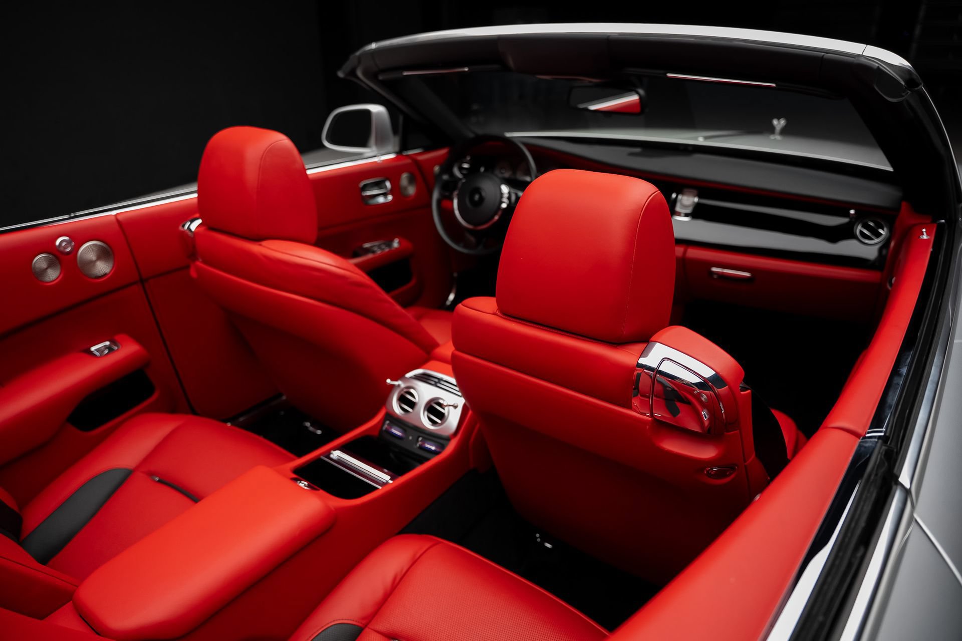 Used 2017 Rolls-Royce Dawn RWD image 75