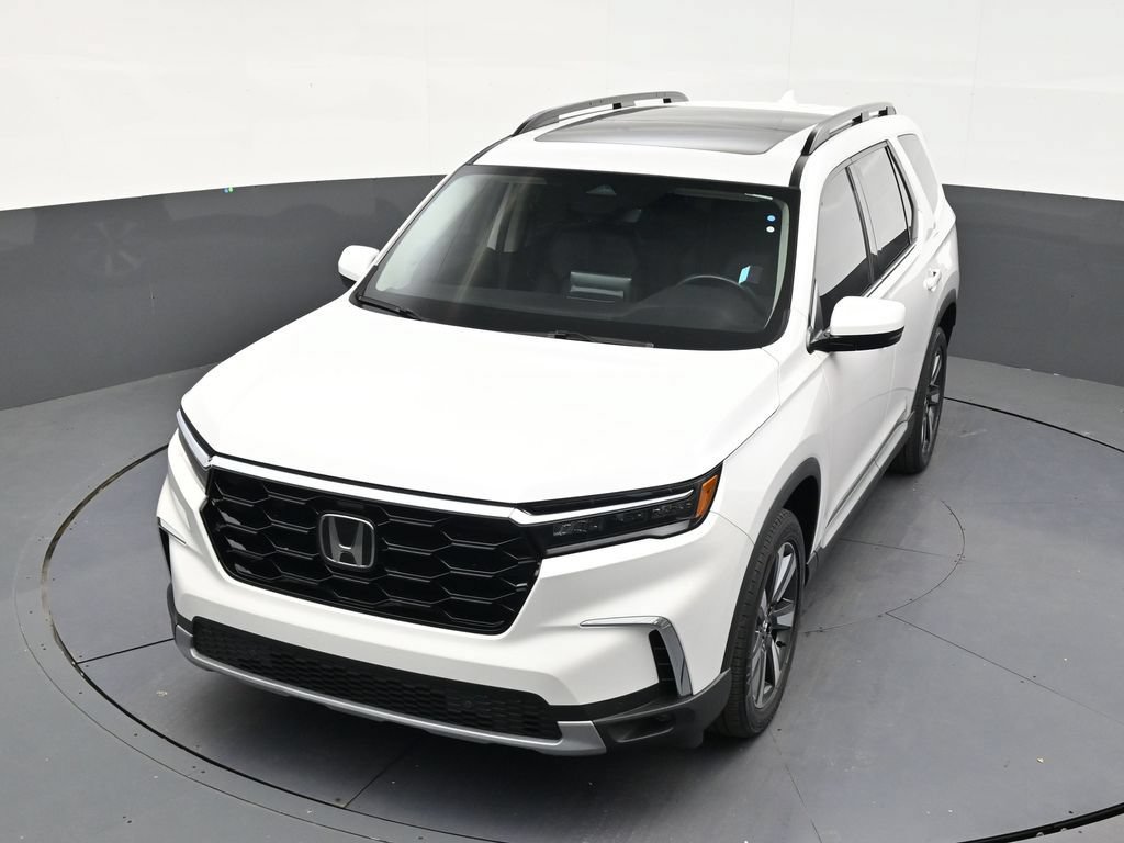 Used 2024 Honda Pilot Touring image 19