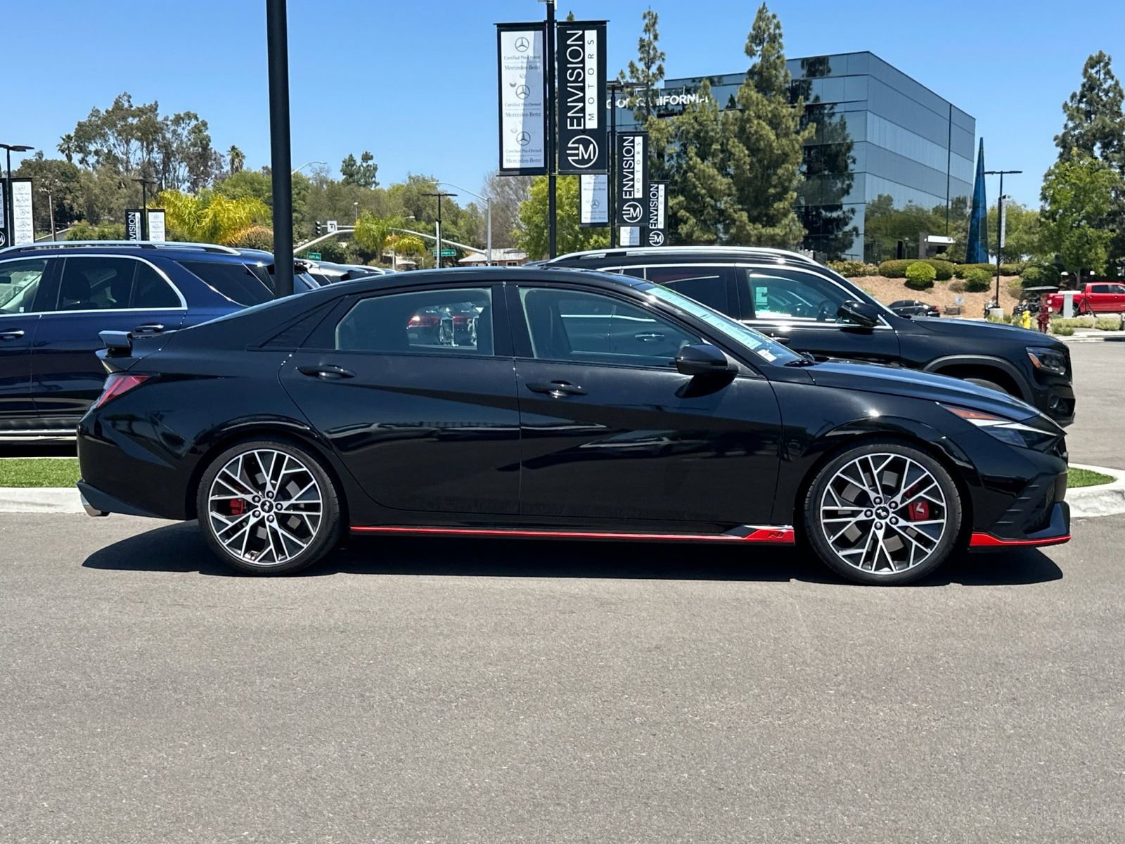 Used 2023 Hyundai Elantra N FWD image 2
