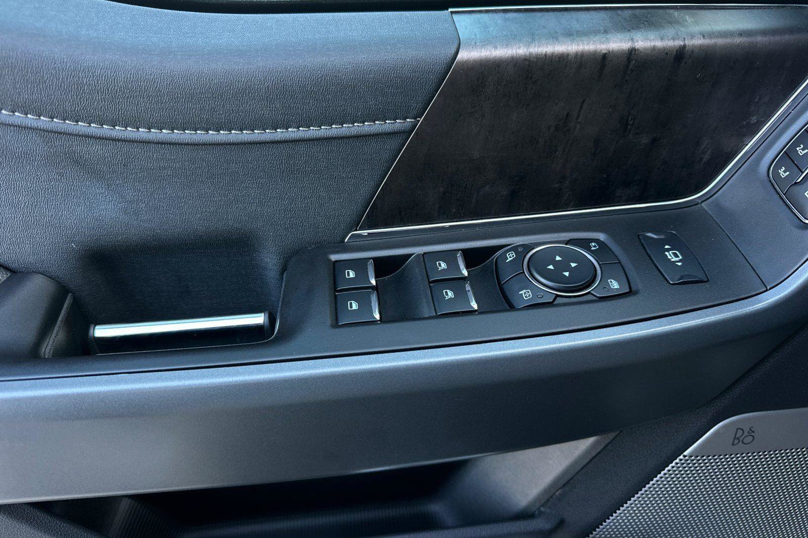 Used 2024 Ford F250 Lariat w/ Lariat Ultimate Package image 10