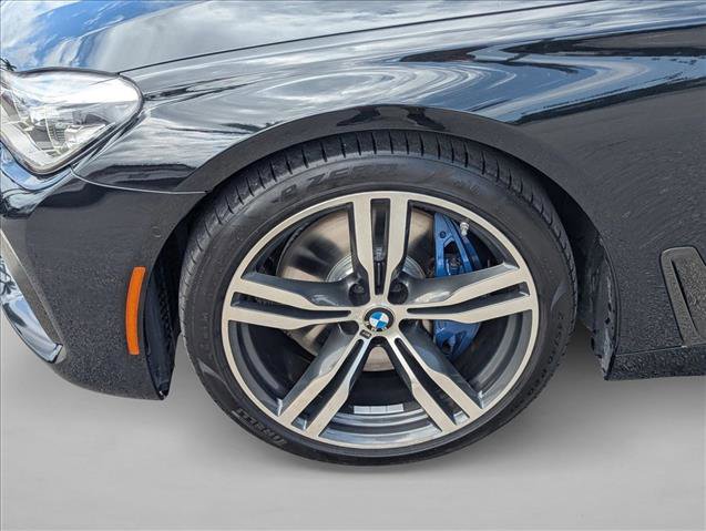 Used 2019 BMW 750i w/ Executive Package image 25
