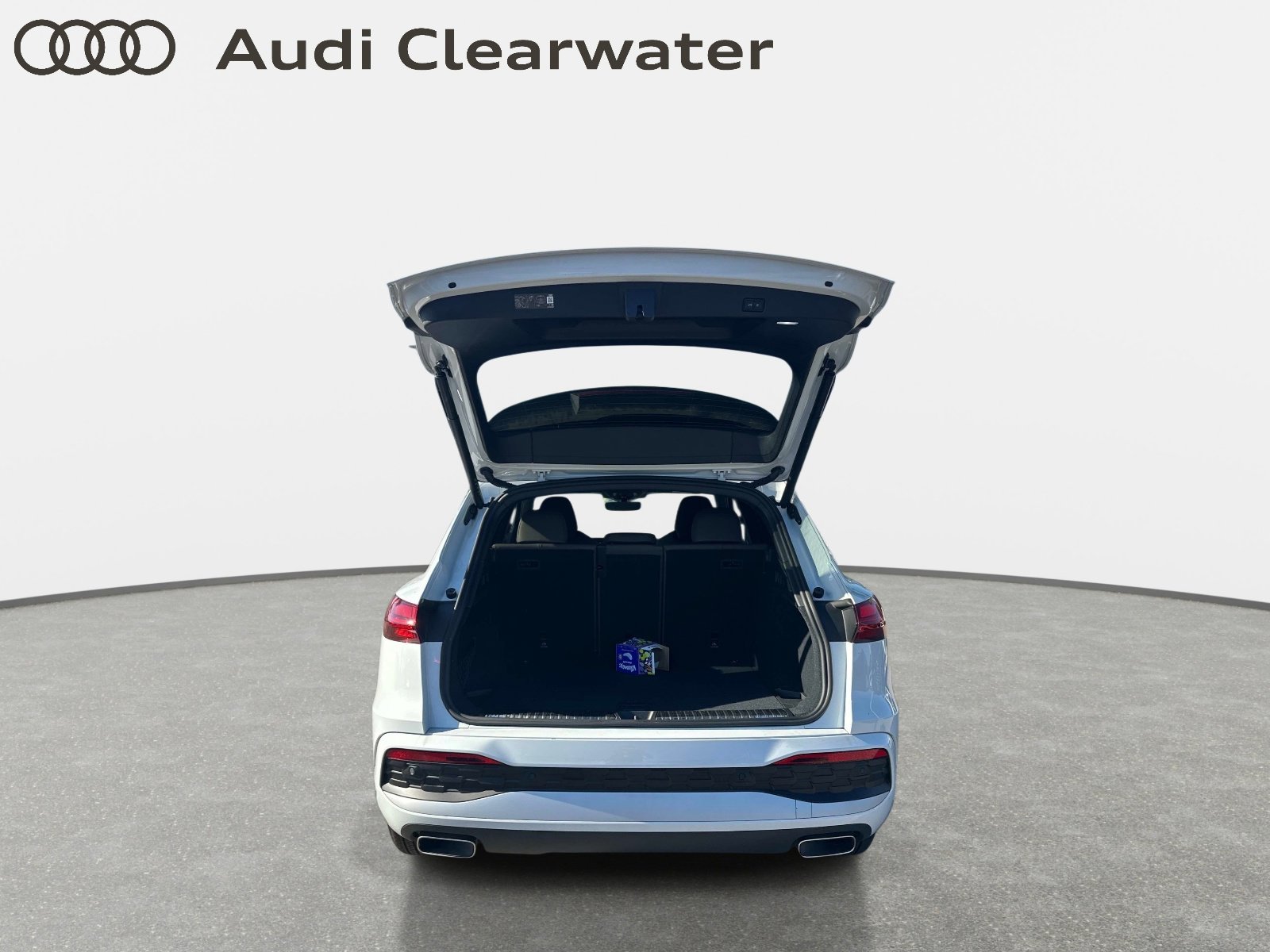 Used 2025 Audi Q5 Prestige image 9