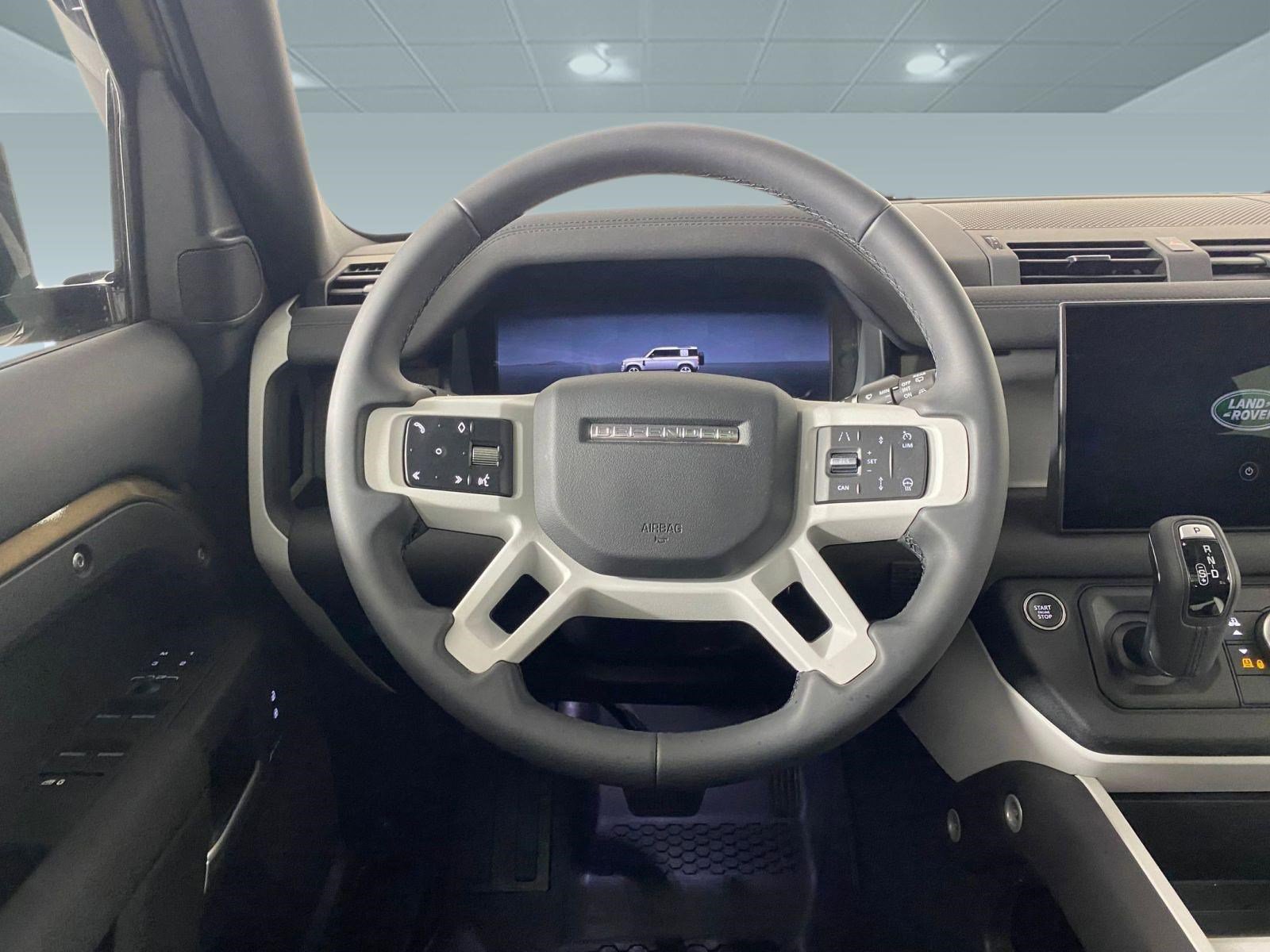 Used 2025 Land Rover Defender 110 S image 24