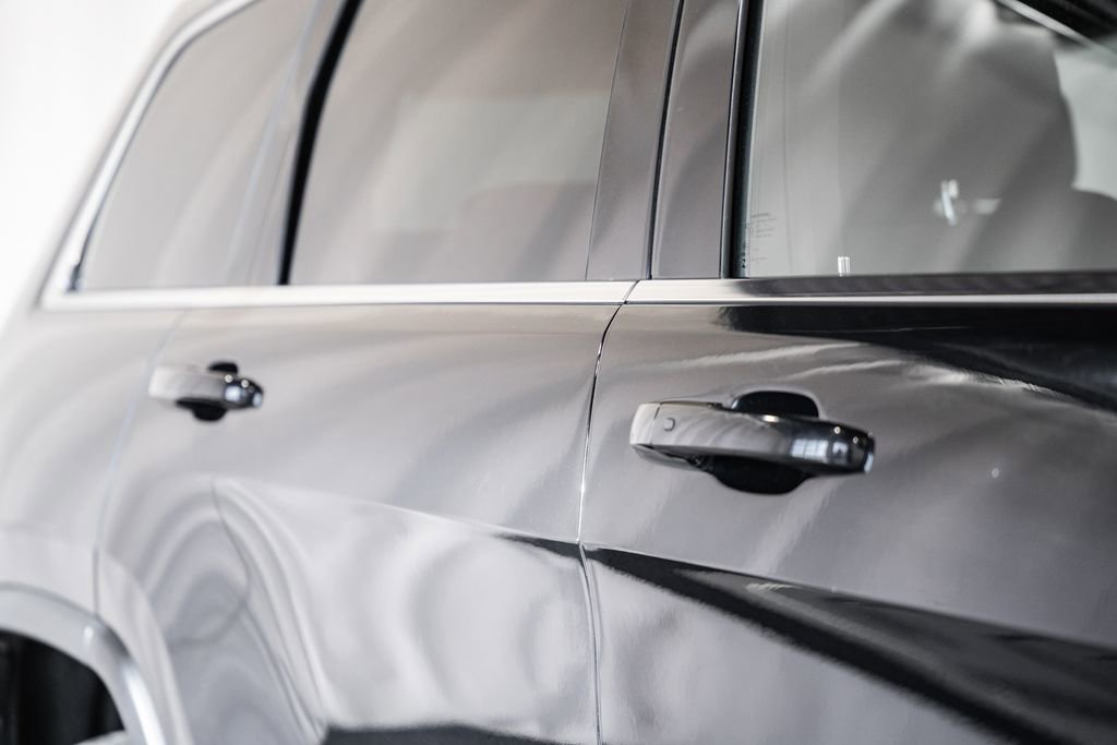 Certified 2019 Jeep Grand Cherokee Laredo w/ Security & Convenience Group image 14