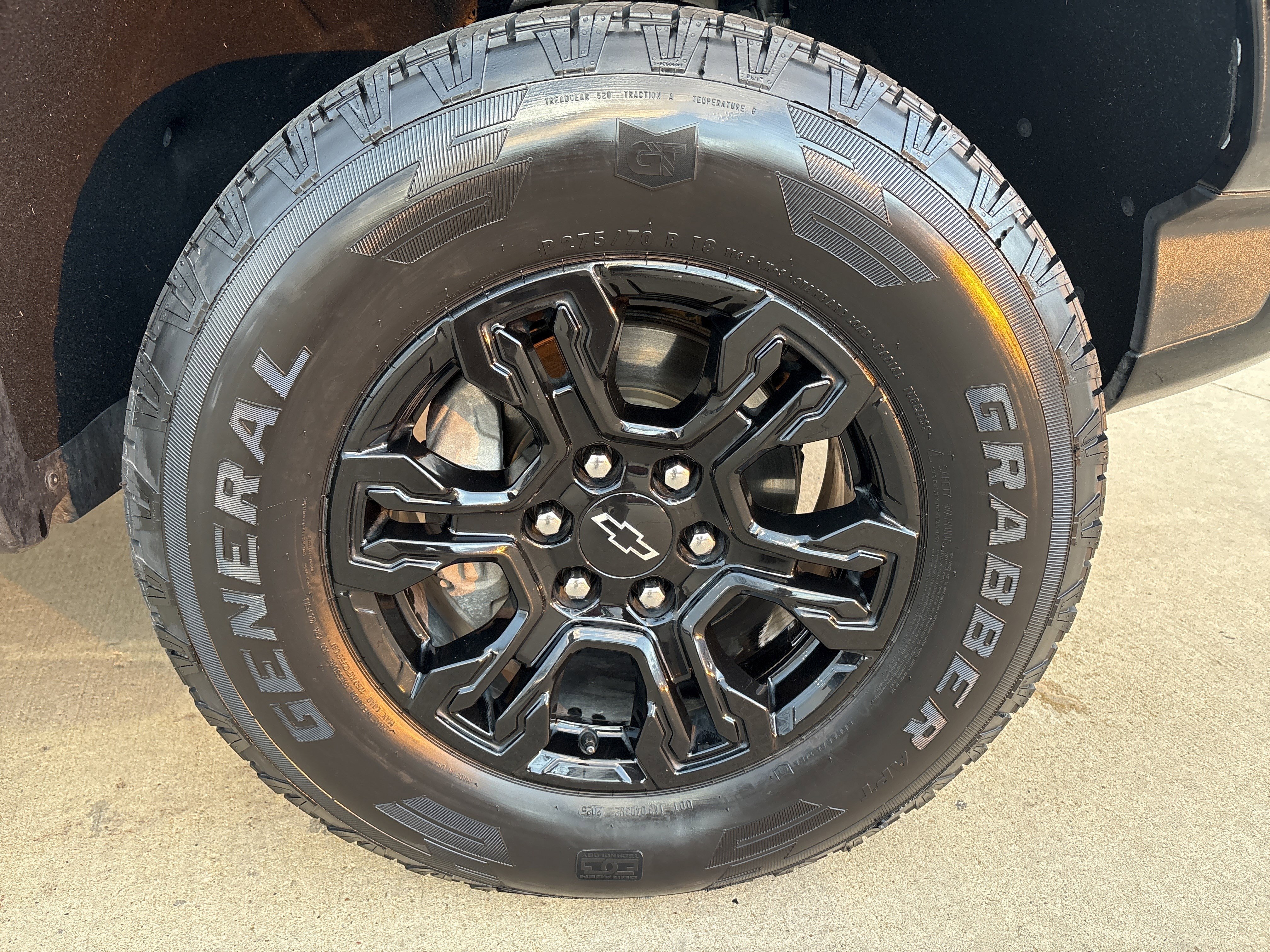 Used 2022 Chevrolet Silverado 1500 ZR2 w/ Technology Package image 9