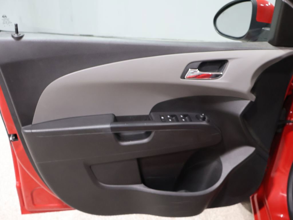 Used 2013 Chevrolet Sonic LTZ image 12