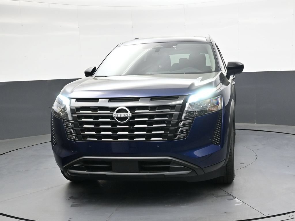 Certified 2026 Nissan Pathfinder SV w/ SV Premium Package FWD image 14