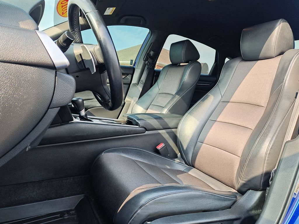 Used 2018 Honda Accord Sport image 13
