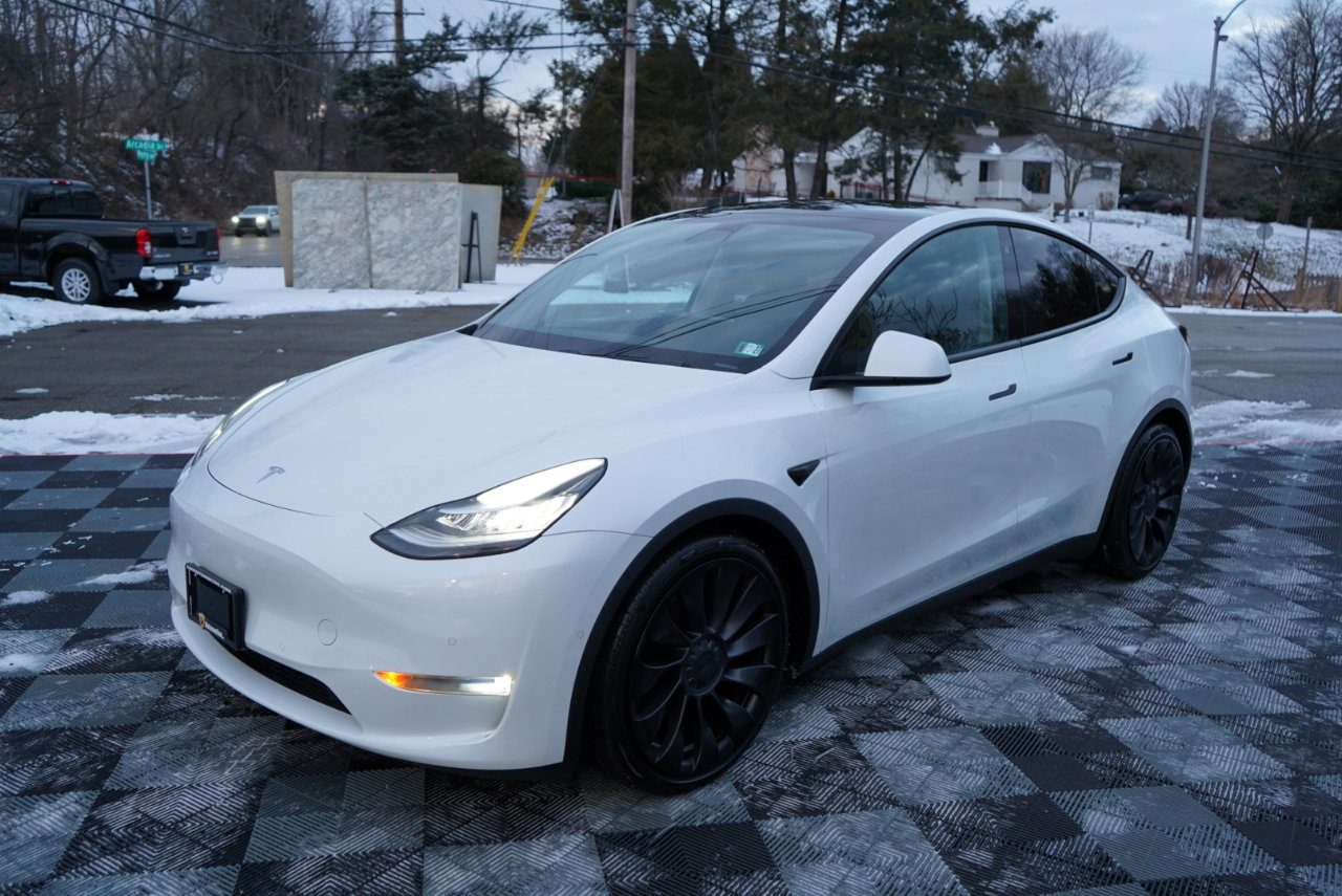 Used 2020 Tesla Model Y Performance image 15