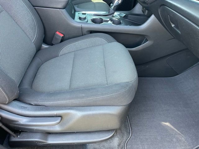 Used 2023 Chevrolet Traverse LT image 14