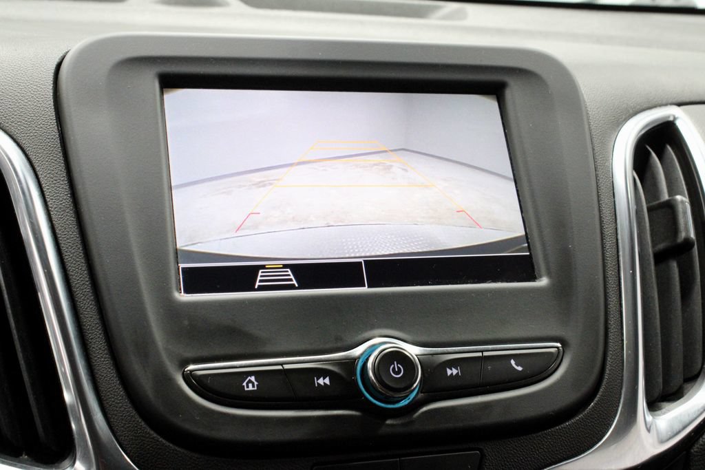 Used 2024 Chevrolet Equinox LT FWD image 2
