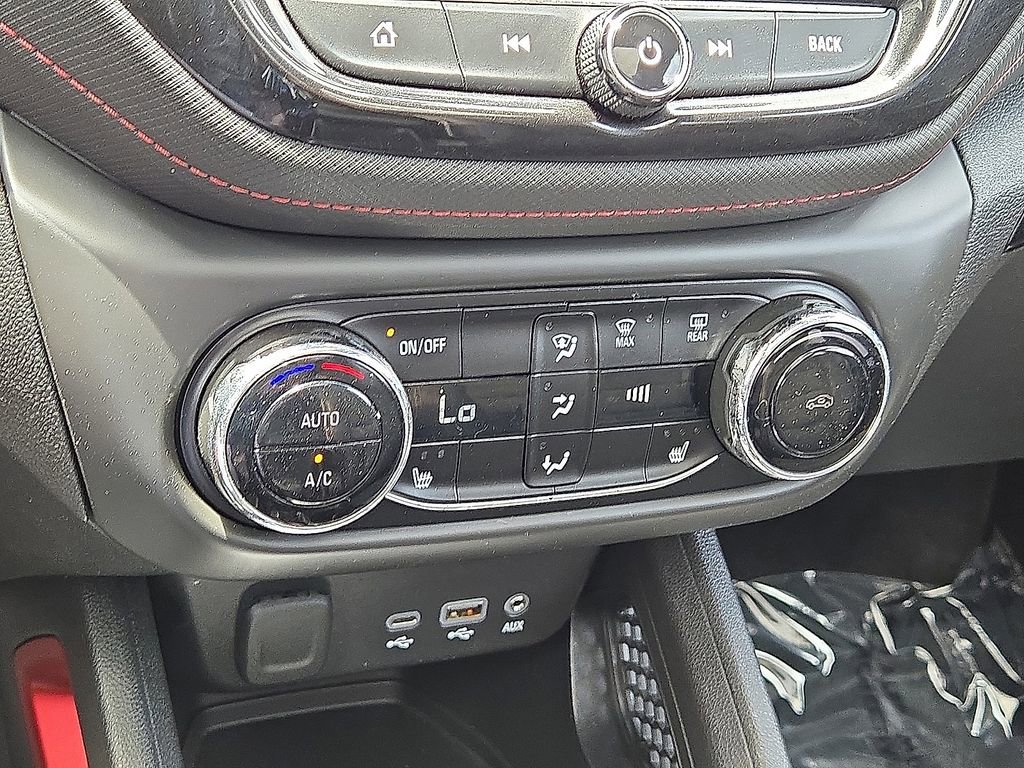 Used 2021 Chevrolet TrailBlazer RS w/ Sun and Liftgate Package AWD/4WD image 29