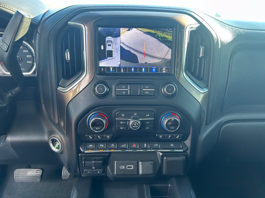 Used 2020 Chevrolet Silverado 1500 High Country w/ Technology Package AWD/4WD image 18