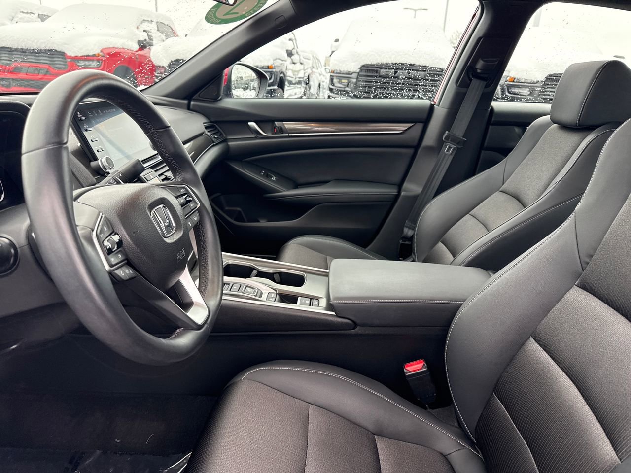 Used 2018 Honda Accord Sport image 13