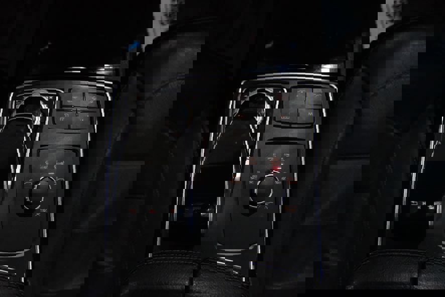 Used 2018 Mercedes-Benz GLS 550 4MATIC image 35