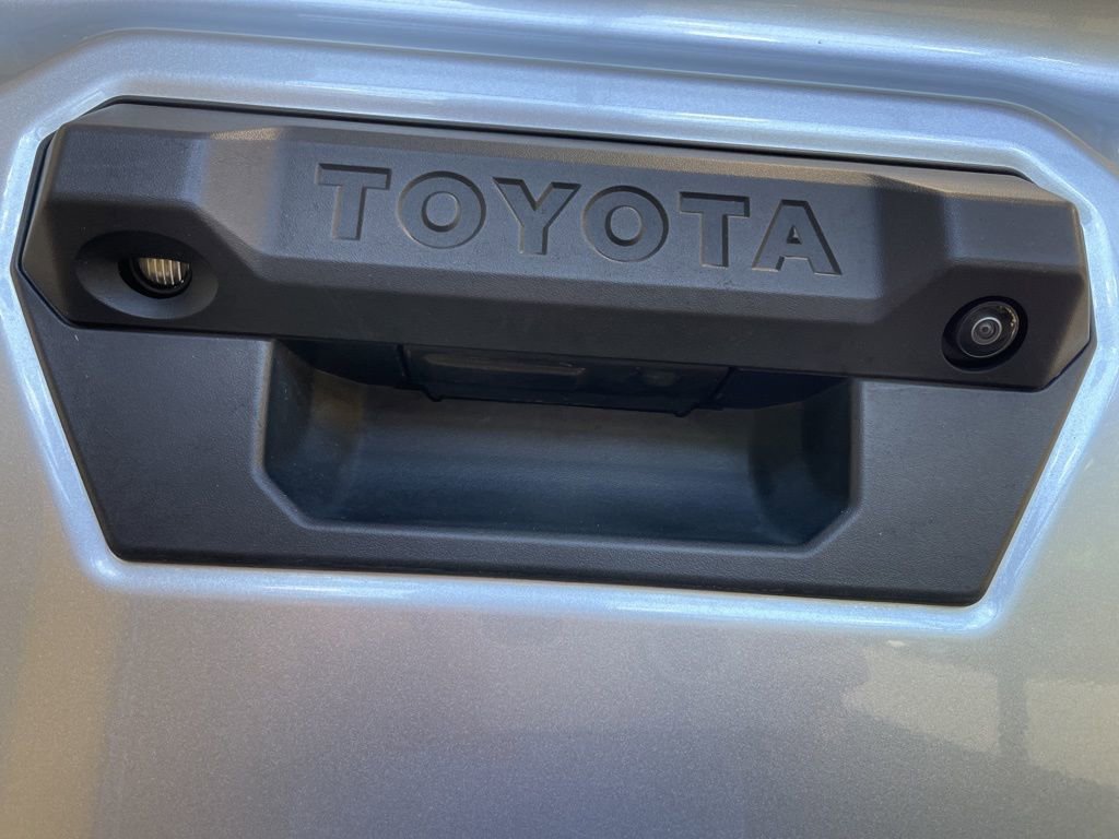 Used 2025 Toyota Tacoma 4x4 Double Cab Hybrid image 7