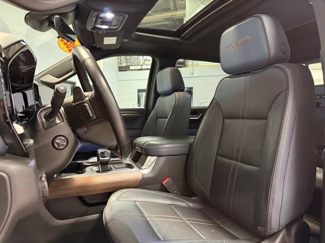 Used 2023 Chevrolet Silverado 1500 High Country w/ Technology Package AWD/4WD image 11