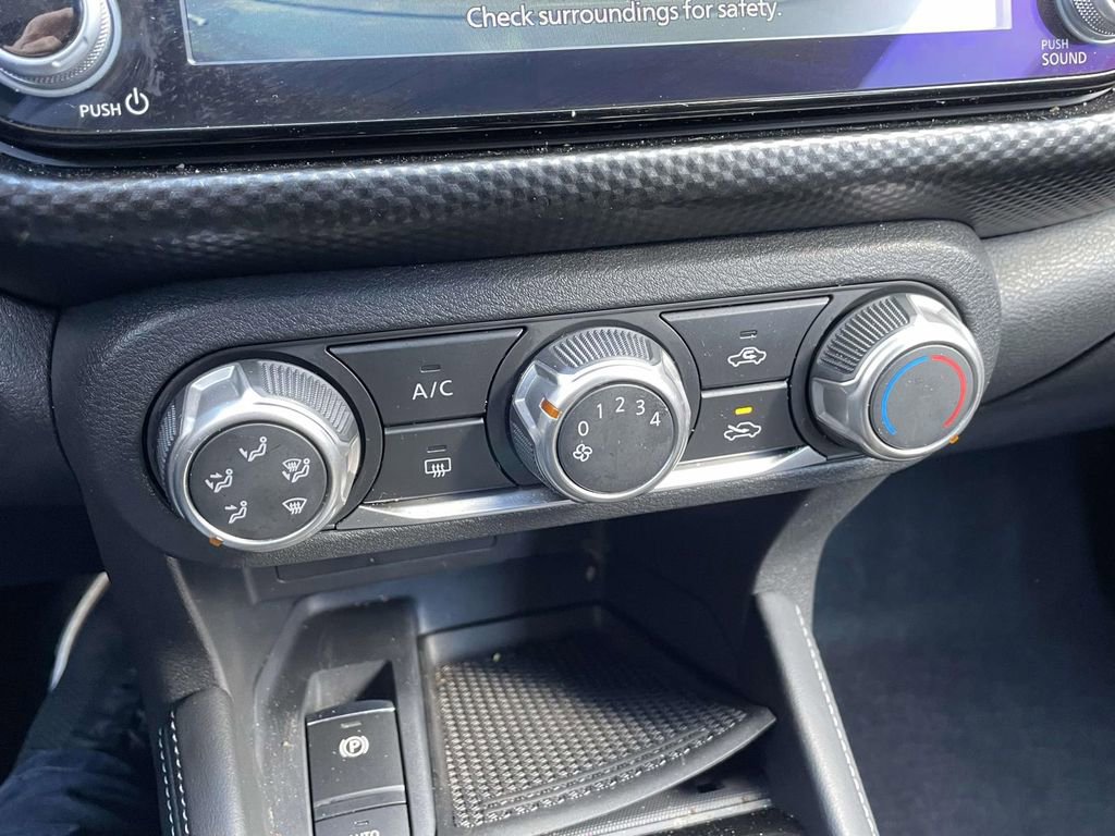 Used 2024 Nissan Kicks SV image 27