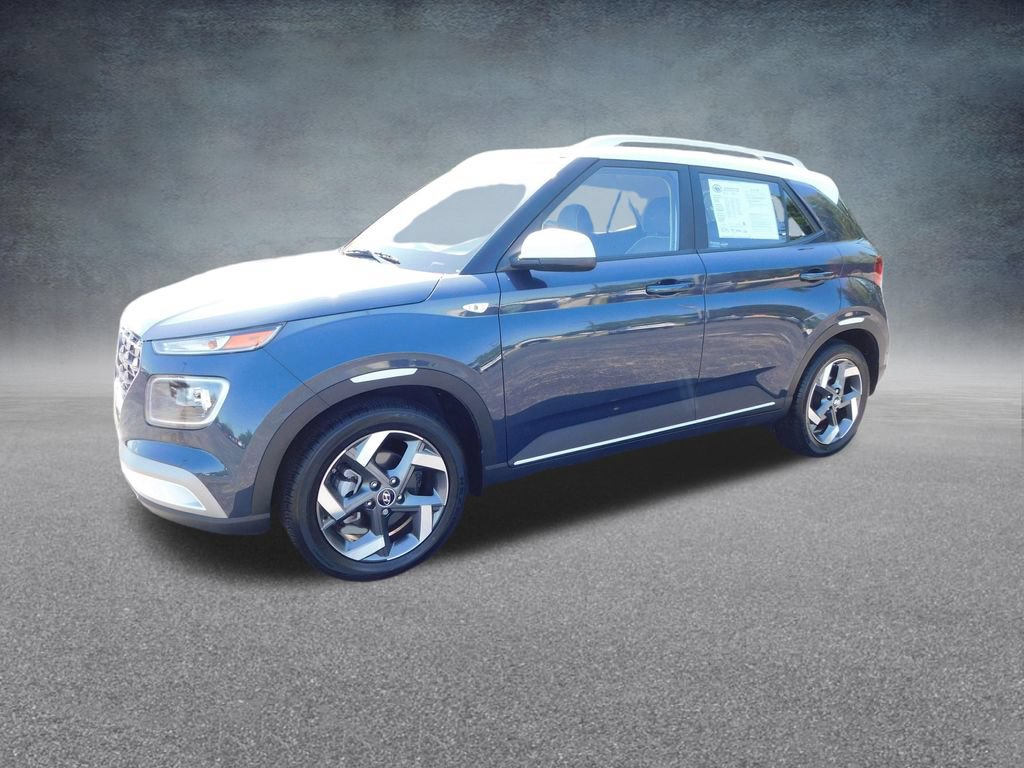 Used 2025 Hyundai Venue Limited FWD image 7