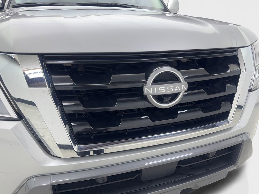 Used 2024 Nissan Armada SL image 25