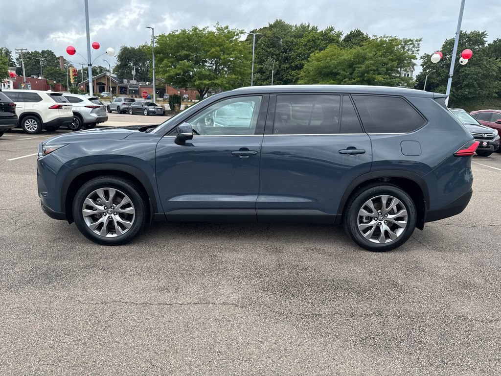 Used 2024 Toyota Grand Highlander AWD image 4