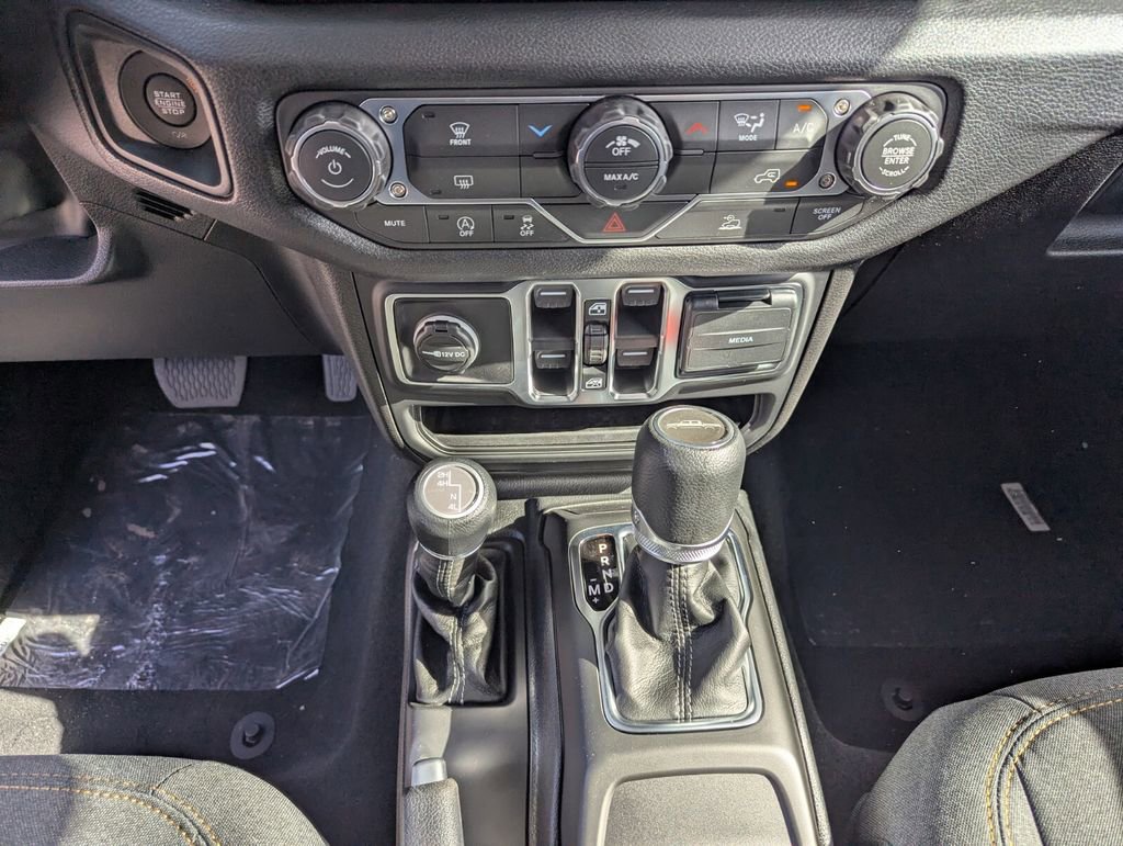 New 2026 Jeep Gladiator Sport image 15