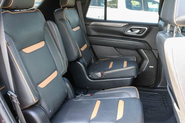 Used 2024 GMC Yukon AT4 w/ LPO, Floor Liner Package AWD/4WD image 19