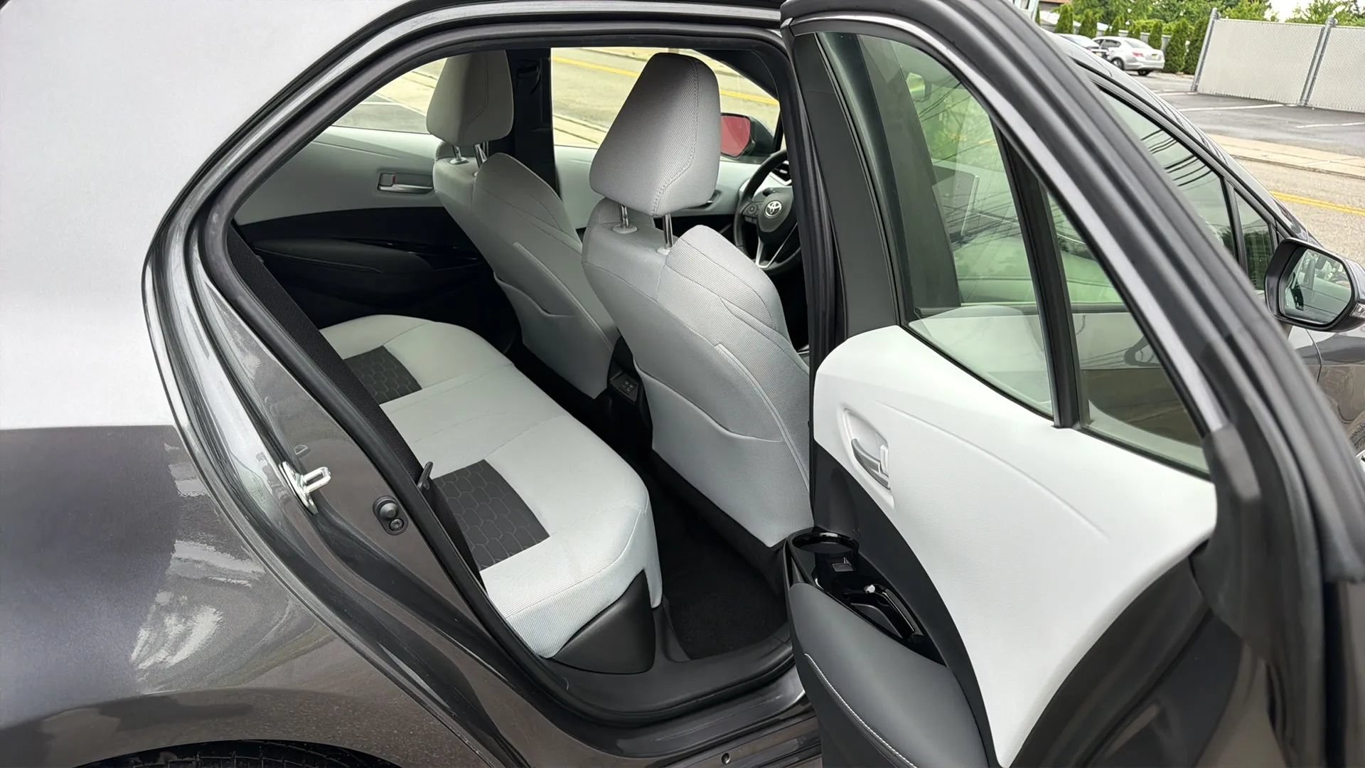 Used 2023 Toyota Corolla SE FWD image 26