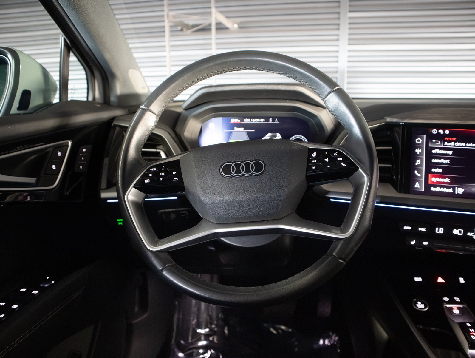 Used 2023 Audi Q4 e-tron Premium Plus AWD/4WD image 16