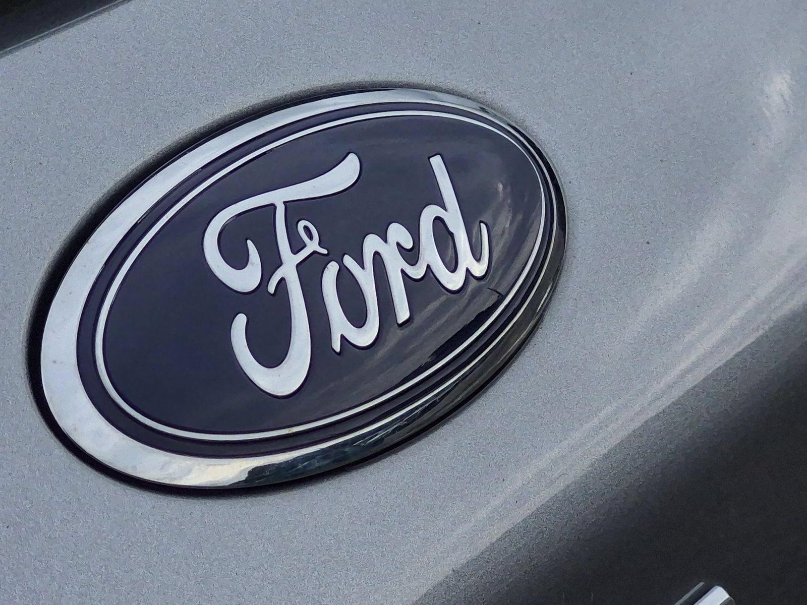 Used 2022 Ford Escape SE w/ SE Sport Appearance Package FWD image 12