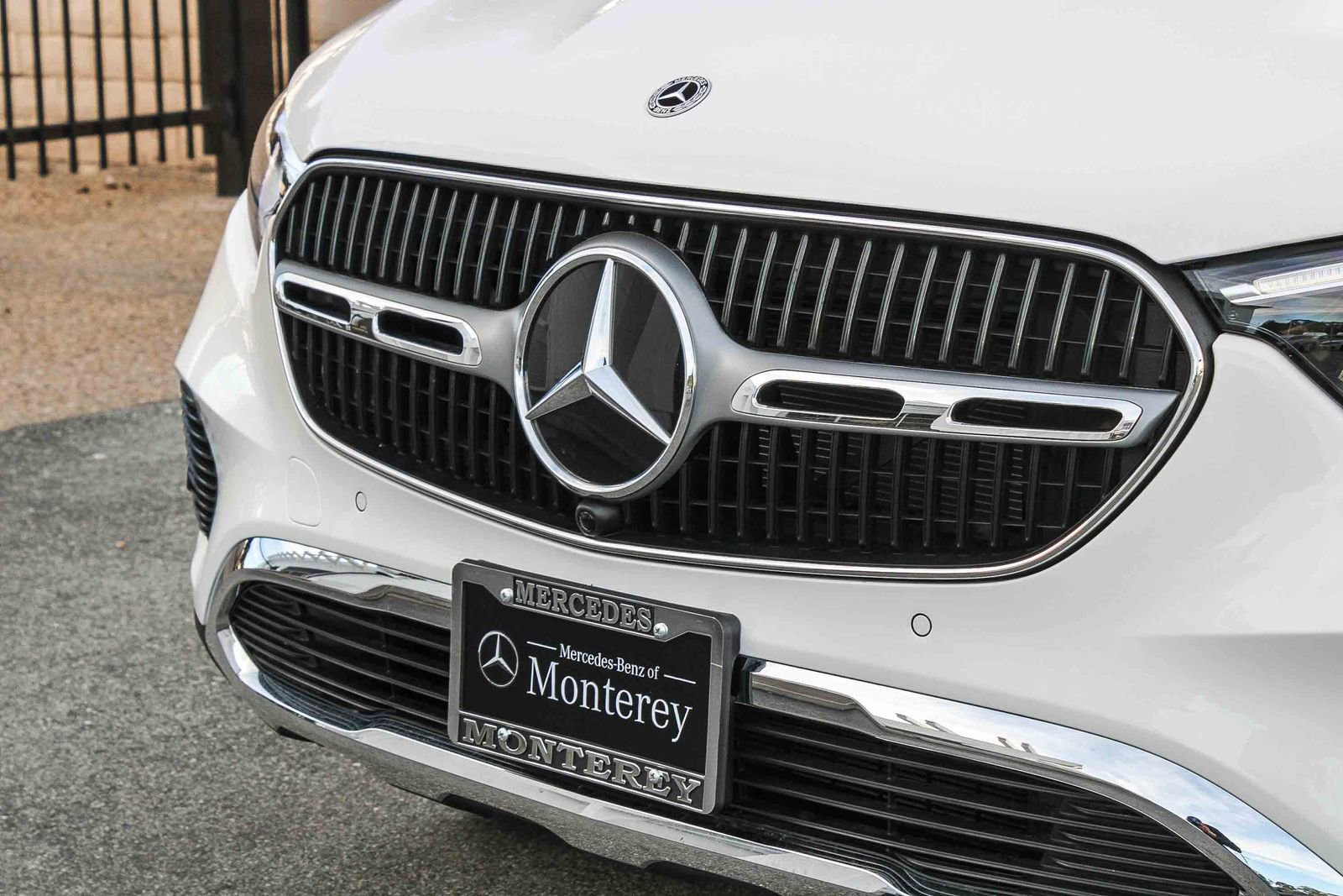 Used 2025 Mercedes-Benz GLC 300 image 5