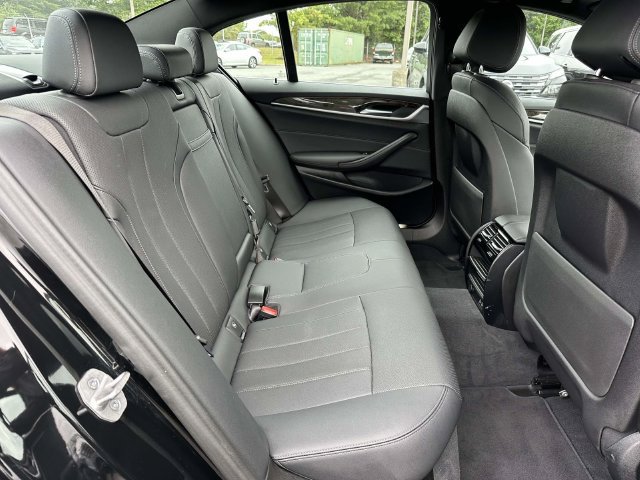 Used 2023 BMW 530i xDrive w/ Convenience Package AWD/4WD image 10