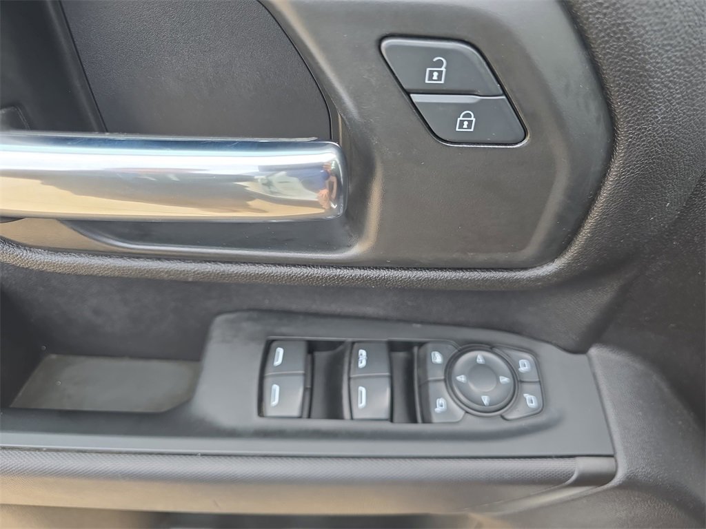 Used 2024 Chevrolet Silverado 2500 Custom w/ Custom Value Package image 28