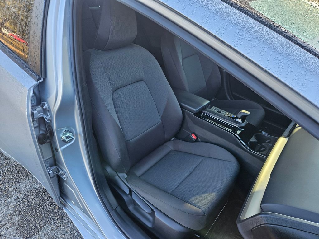 Used 2023 Toyota Prius LE image 15