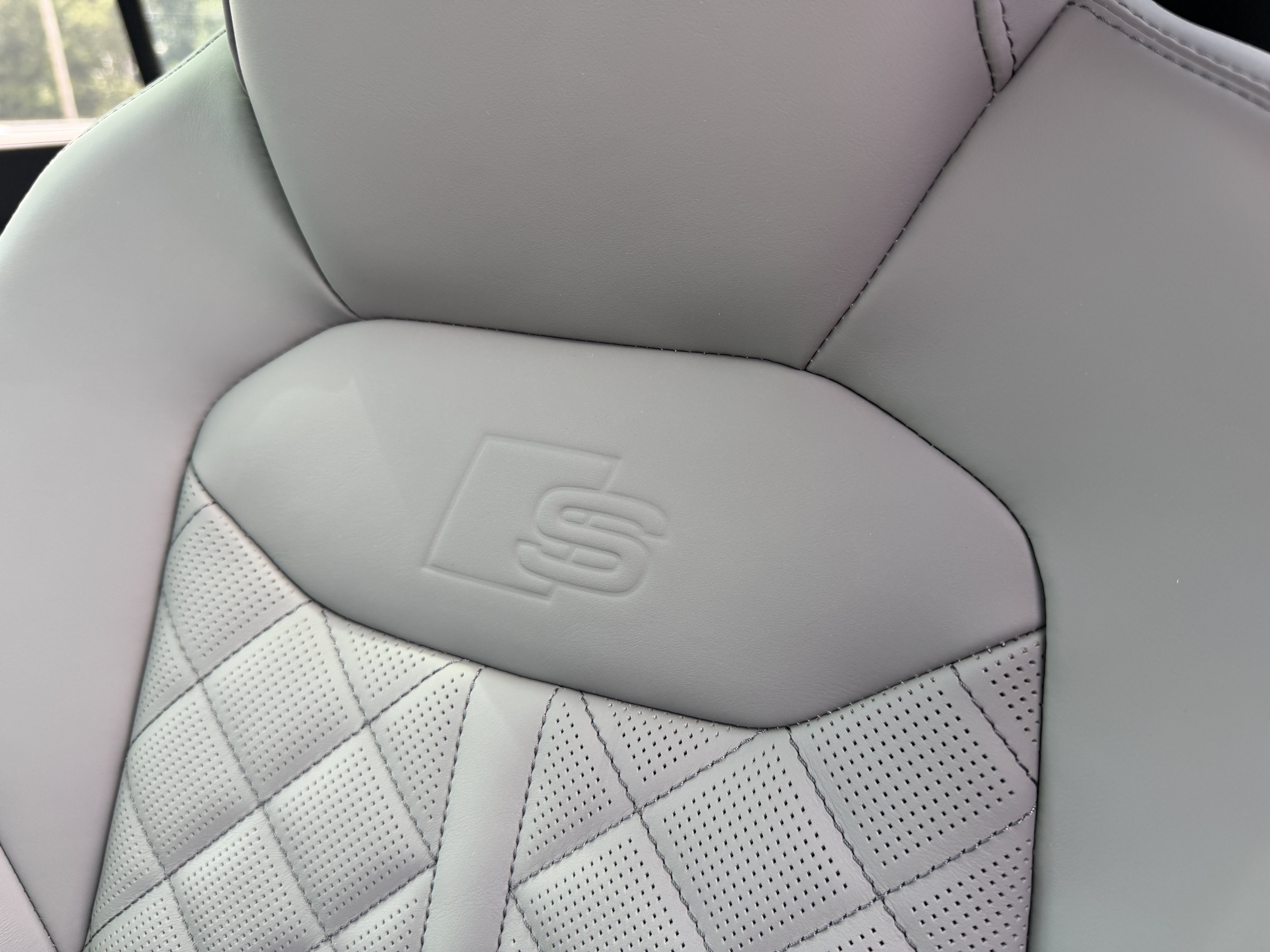 New 2026 Audi SQ8 Premium Plus AWD/4WD image 11