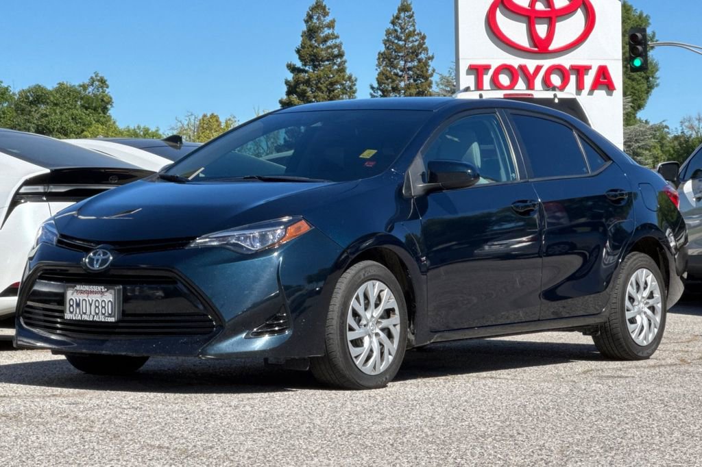 Used 2017 Toyota Corolla LE FWD image 7