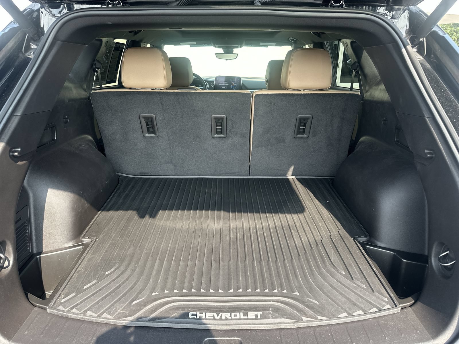 Used 2023 Chevrolet Blazer Premier w/ Driver Confidence II Package FWD image 32