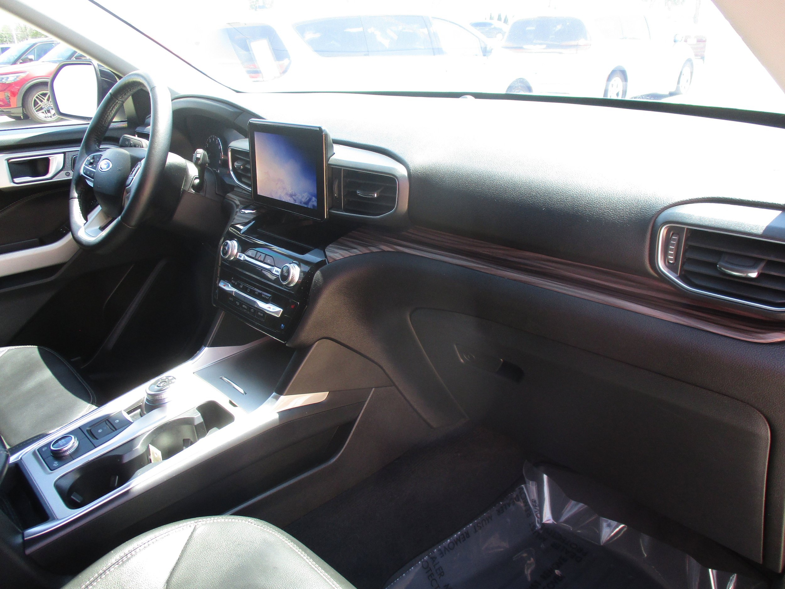 Used 2022 Ford Explorer Limited w/ Hybrid Equipment Group 310A AWD/4WD image 48
