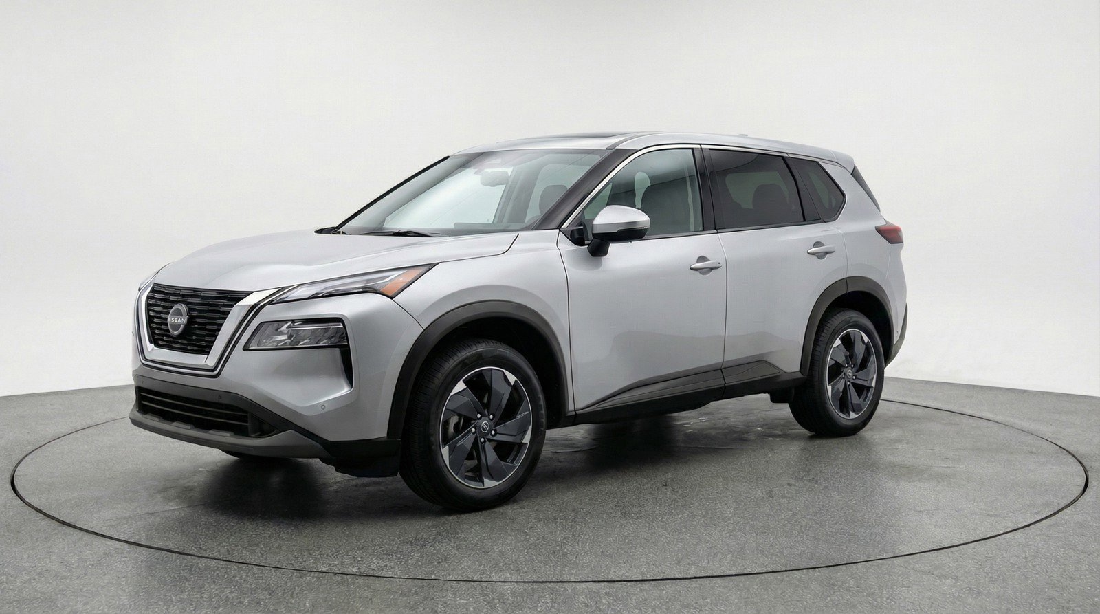 Used 2025 Nissan Rogue SV AWD/4WD image 3